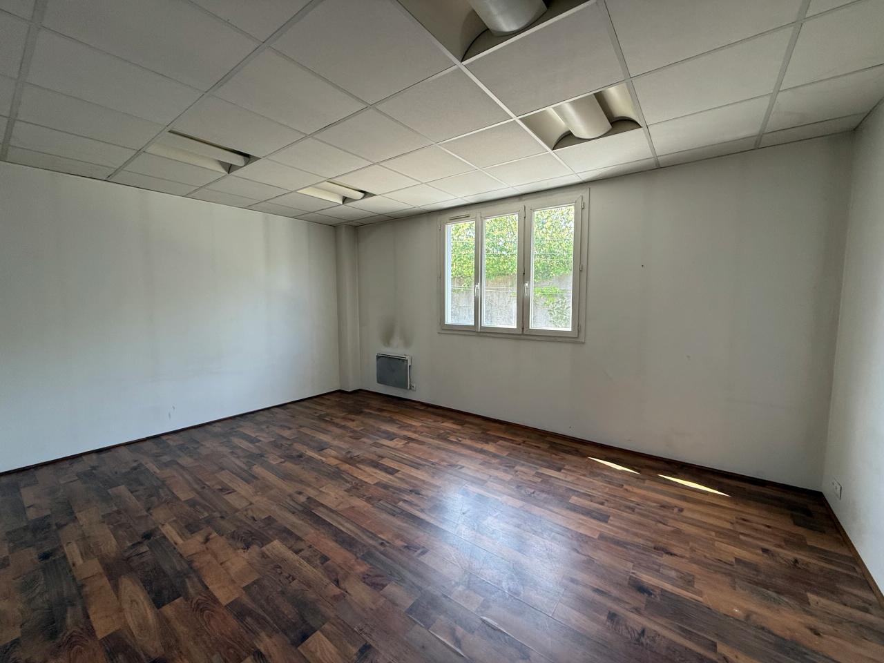 Local d'activité Chilly-Mazarin 600m² Location local d'activité Chilly-Mazarin Essonne OLACT2532179 4